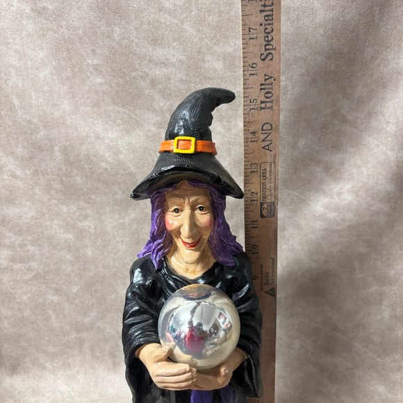 Vintage Halloween Witch with Crystal Ball Table Top Decor - Picture 7 of 7